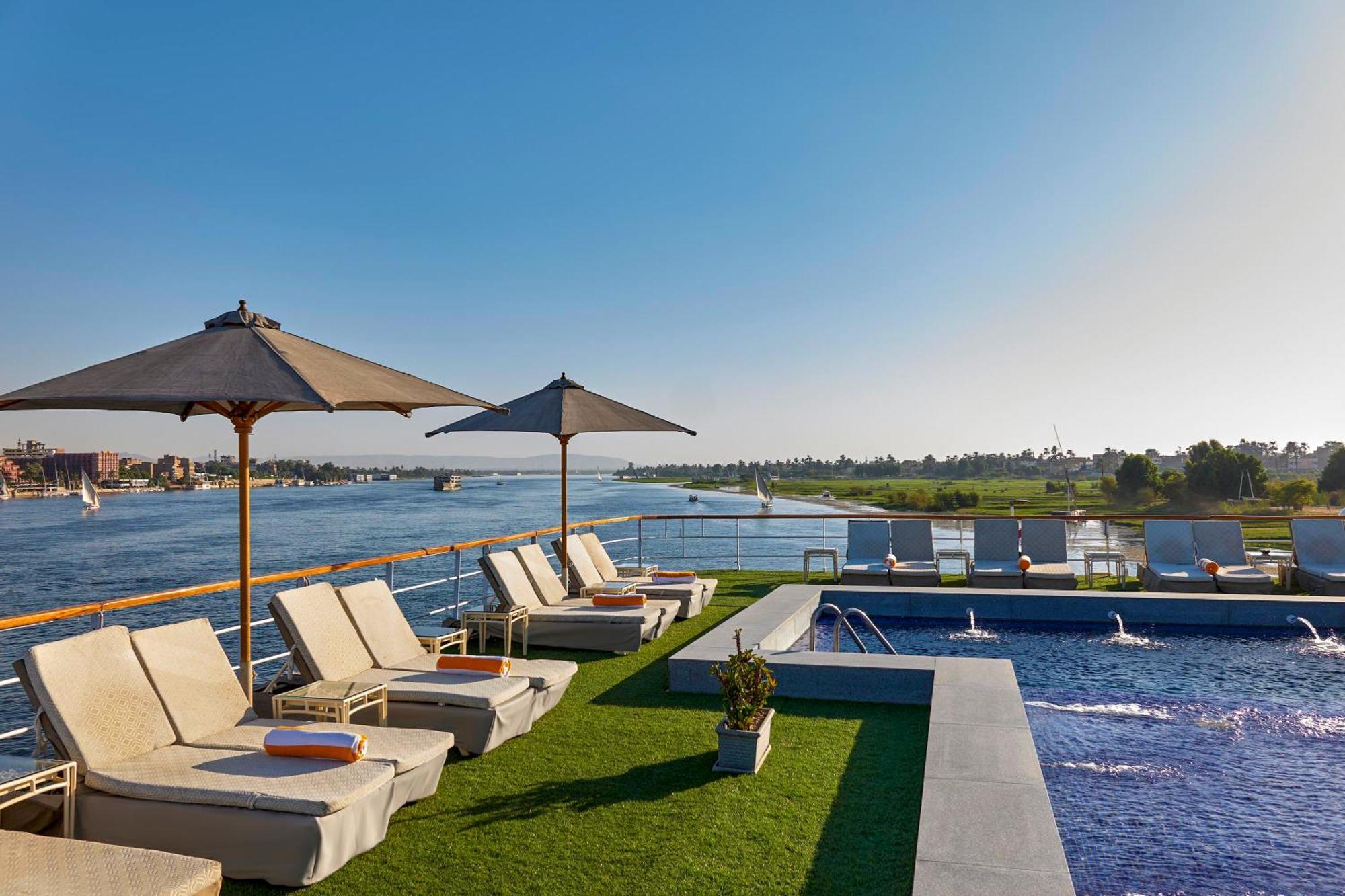 Moevenpick Royal Lily Nile Cruise, Every Monday Four Nights From Luxor, Every Friday Three Nights From Aswan - Including Excursions & Sightseeing Exterior foto